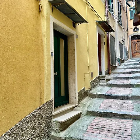 Mezza Galea Guest house Vernazza