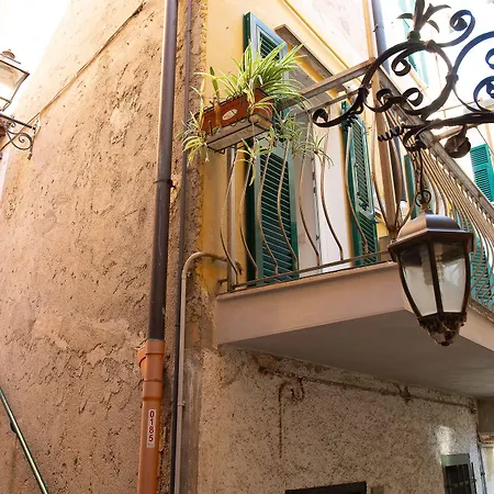 Gasthuis Mezza Galea Vernazza