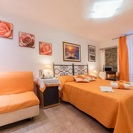 Πανσιόν Mezza Galea 3*