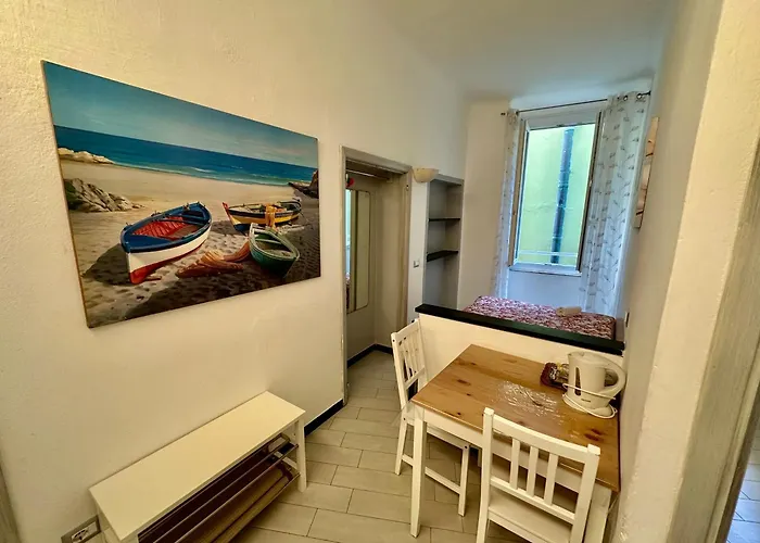 Mezza Galea Pensión Vernazza