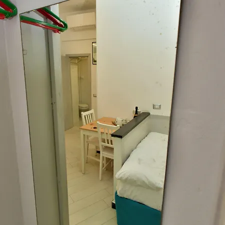بيت ضيافة Mezza Galea فيرناتْسا