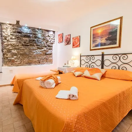 Πανσιόν Mezza Galea 3*